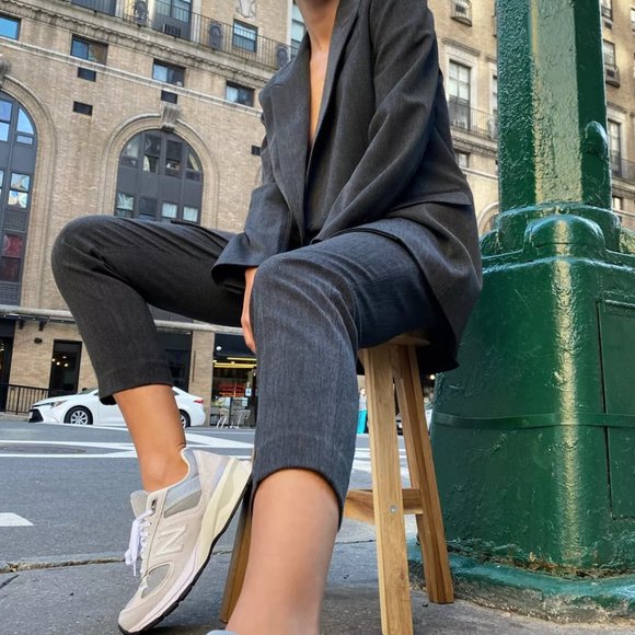 Babaton Blazer - Picture 2 of 3